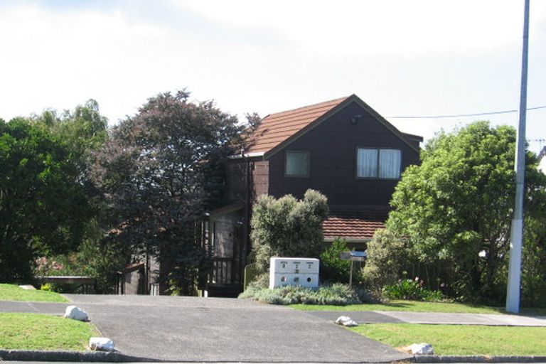 Photo of property in 2/81 Waipa Street, Birkenhead, Auckland, 0626