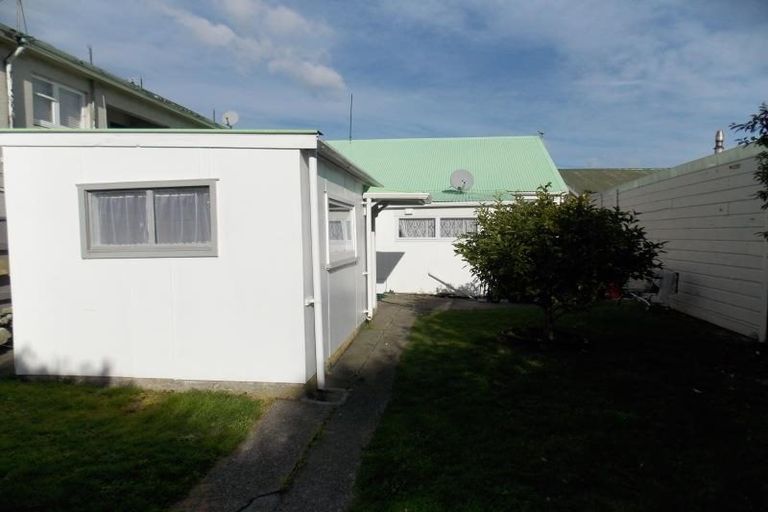 Photo of property in 9 Wilson Street, Newtown, Wellington, 6021