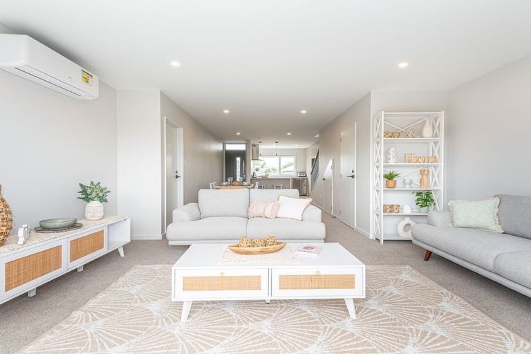 Photo of property in 9 Kakapo Lane, Redwood, Christchurch, 8051