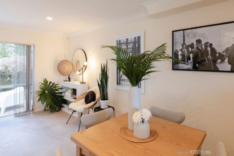 Photo of property in 21a Percy Dyett Drive, Karori, Wellington, 6012