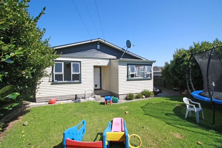 Photo of property in 90 Smart Road, Glen Avon, New Plymouth, 4312
