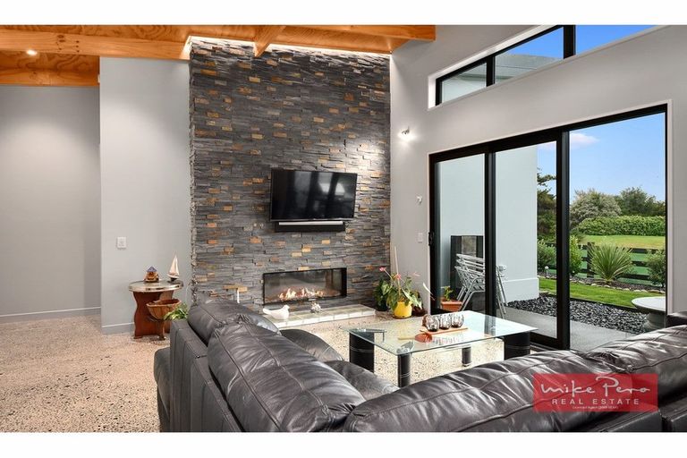 Photo of property in 25 Asheridge Place, Wigram, Christchurch, 8025