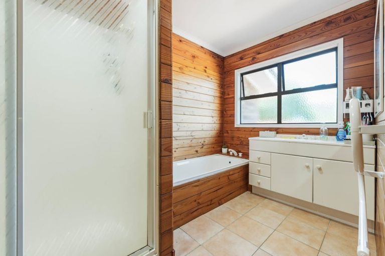 Photo of property in 14 Peters Lane, Taupaki, Henderson, 0782