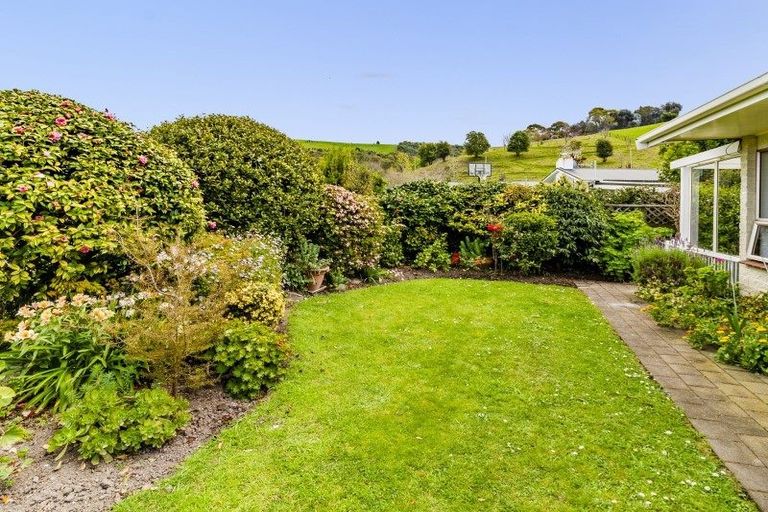 Photo of property in 3 Dolbel Street, Taradale, Napier, 4112
