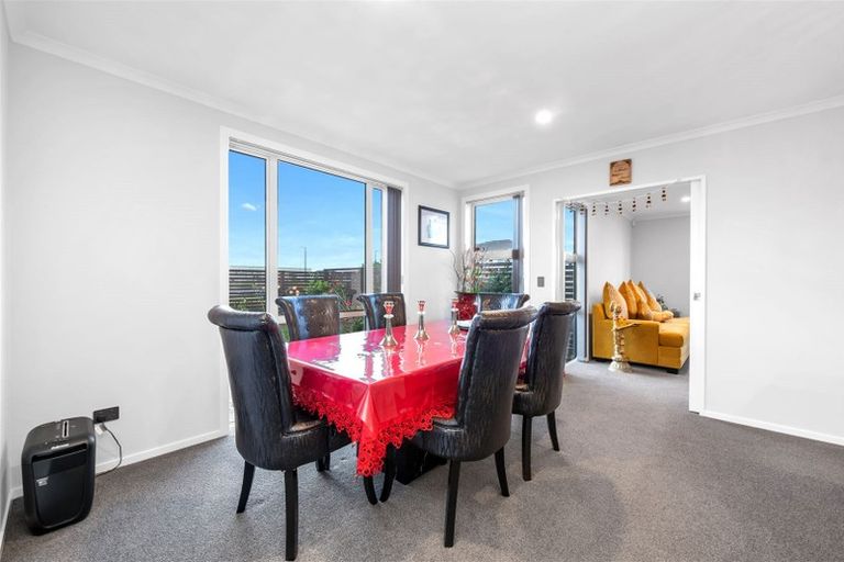 Photo of property in 50 Kauri Heart Avenue, Takanini, 2112