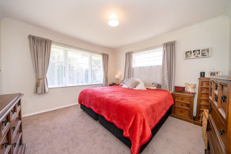 Photo of property in 46 Ebdentown Street, Ebdentown, Upper Hutt, 5018