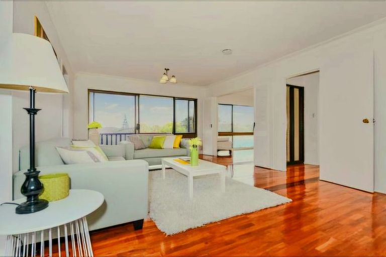 Photo of property in 35 Fratley Avenue, Farm Cove, Auckland, 2012