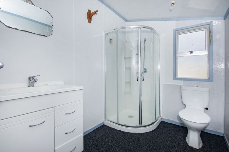 Photo of property in 16 Tauraroa Road, Maungakaramea, Whangarei, 0178