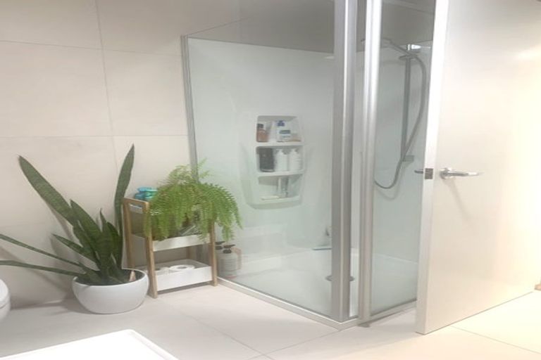 Photo of property in 22 Matairangi Avenue, Totara Heights, Auckland, 2105