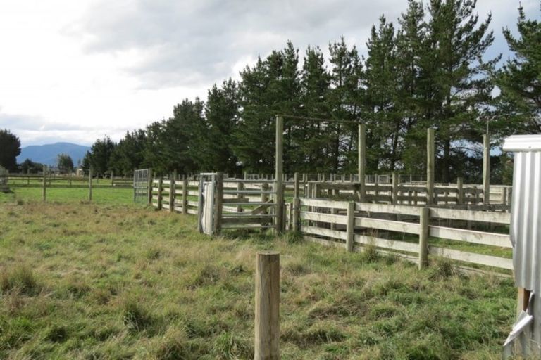 Photo of property in 120 Glews Road, Cust, Rangiora, 7471