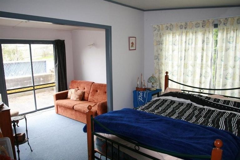 Photo of property in 7 Rerenga Street, Mokau, 4376