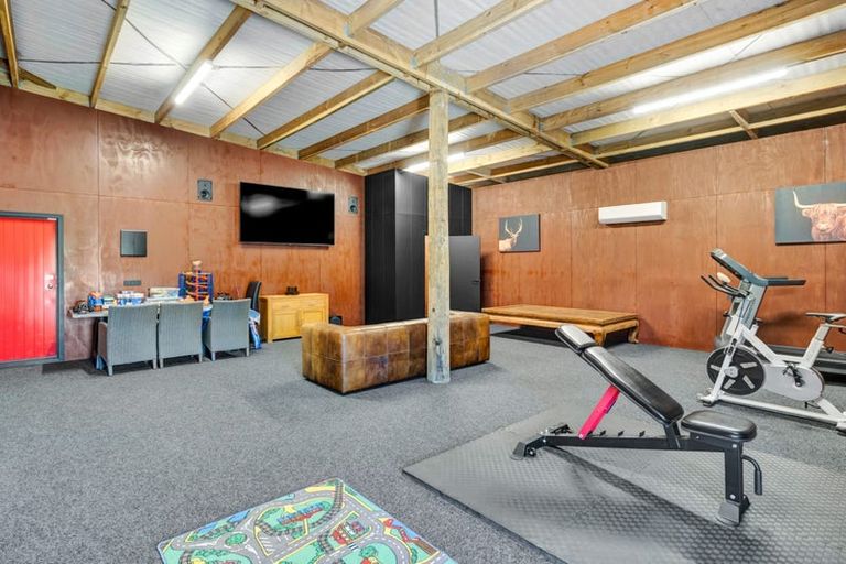 Photo of property in 90 Peters Road, Kaimiro, 4371