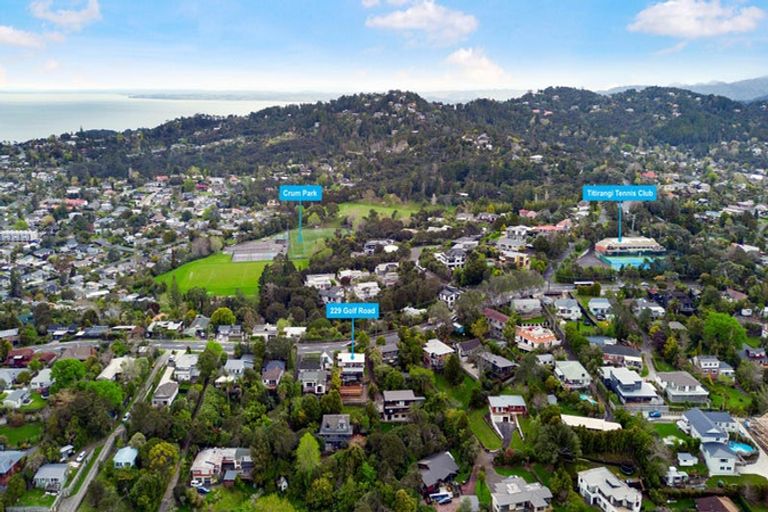 Photo of property in 229 Golf Road, Titirangi, Auckland, 0604