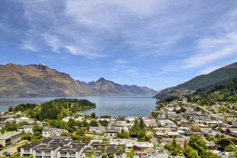 Photo of property in 47 Kent Street, Queenstown, 9300