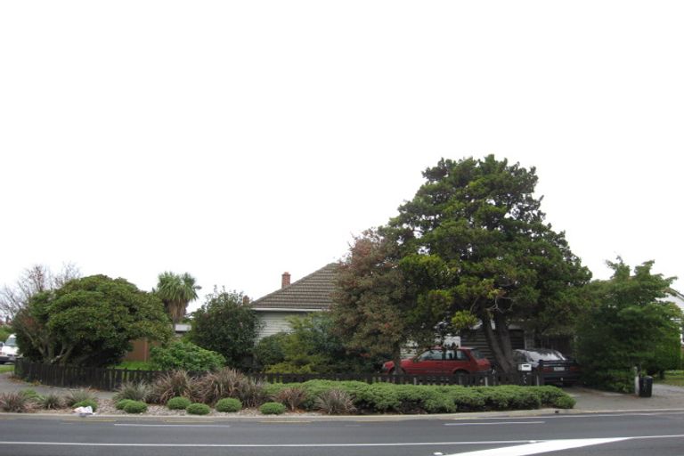 Photo of property in 43 Curletts Road, Sockburn, Christchurch, 8042