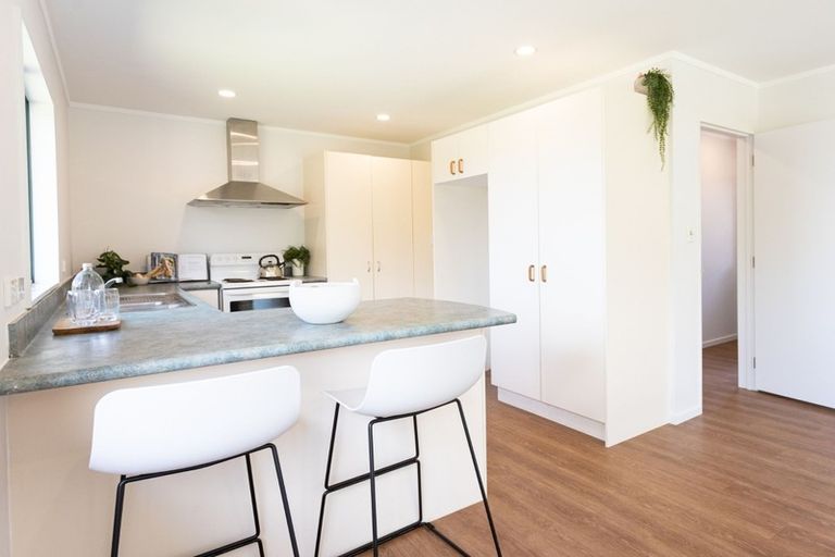 Photo of property in 21 Robinia Place, Snells Beach, 0920