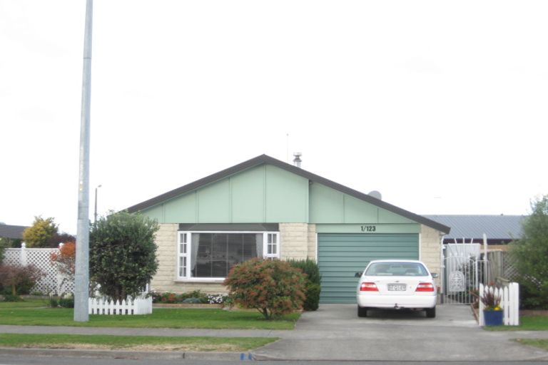Photo of property in 1/123 Avondale Road, Greenmeadows, Napier, 4112