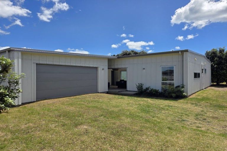 Photo of property in 117 The Fairway, Matarangi, Whitianga, 3592