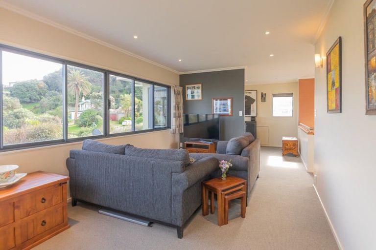 Photo of property in 6 Mowhanau Drive, Kai Iwi, Whanganui, 4574