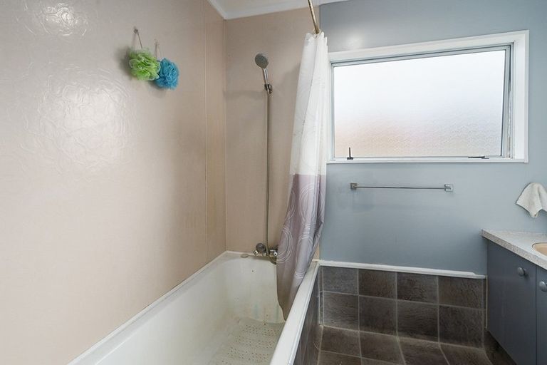 Photo of property in 11 Huntly Street, Foxton, 4814