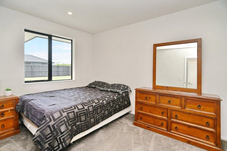 Photo of property in 8 Fearne Drive, Woodend, 7610