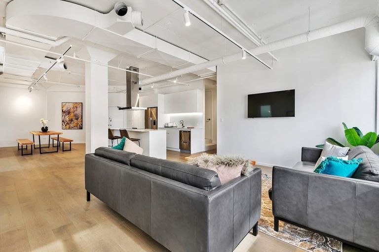 Photo of property in 17g Albert Street, Palmerston North, 4414