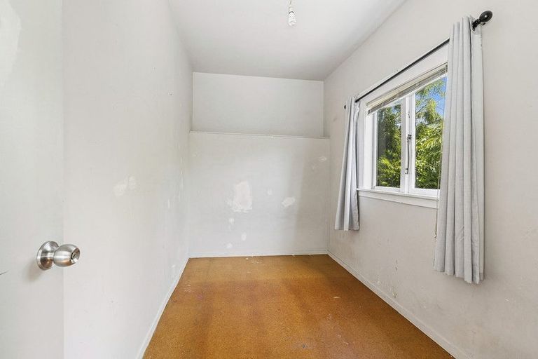 Photo of property in 52 Main Road, Titahi Bay, Porirua, 5022