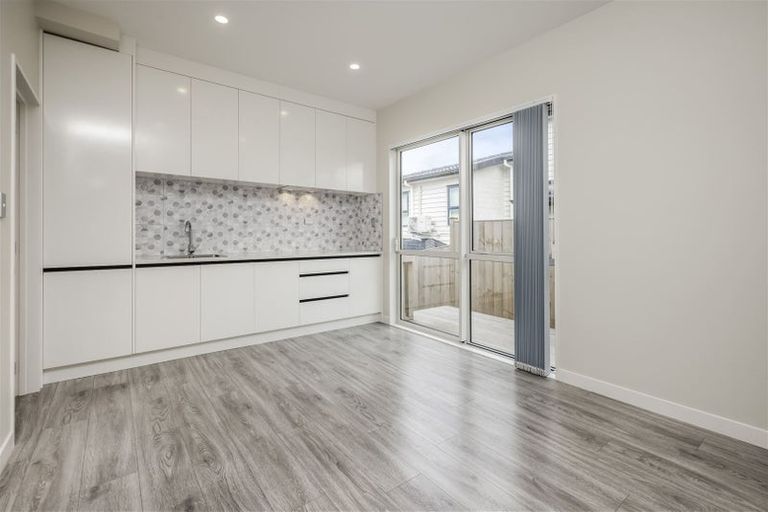 Photo of property in 14 Frazen Avenue, Papakura, 2110