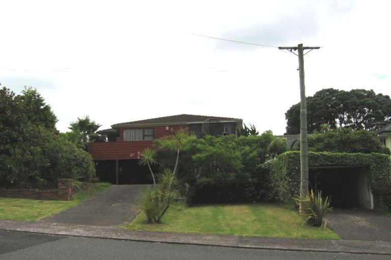 Photo of property in 61 Sylvan Avenue, Northcote, Auckland, 0627