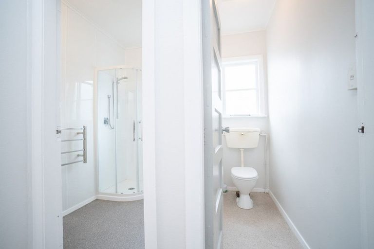 Photo of property in 6 Rangiora Avenue, Roslyn, Palmerston North, 4414