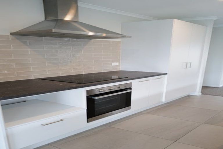 Photo of property in 27 Te Wharo Drive, Papamoa, 3118