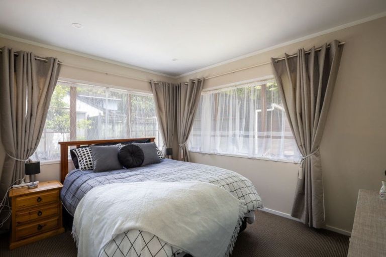 Photo of property in 5f Bromley Place, Westown, New Plymouth, 4310