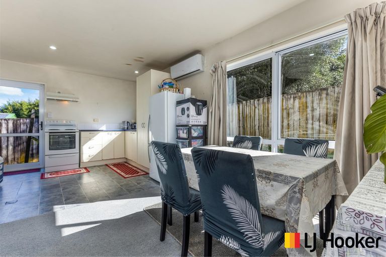 Photo of property in 41 Beaumonts Way, Manurewa, Auckland, 2102