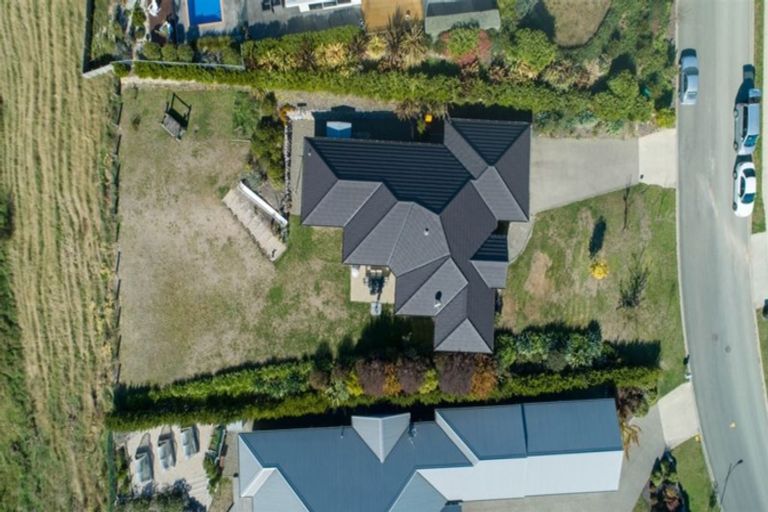 Photo of property in 21 Katania Heights, Brightwater, 7022