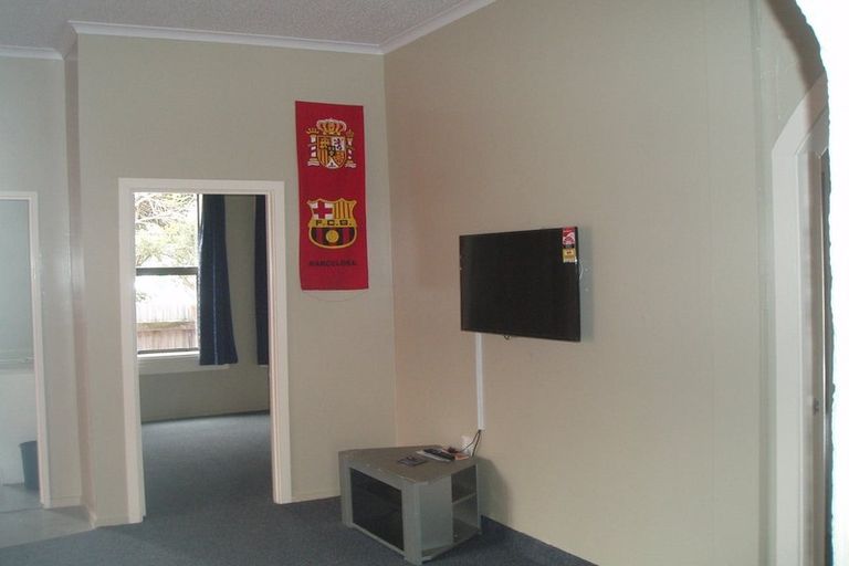 Photo of property in 857 Cumberland Street, North Dunedin, Dunedin, 9016