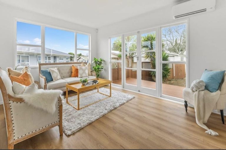 Photo of property in 25 Romney Place, Manurewa, Auckland, 2102