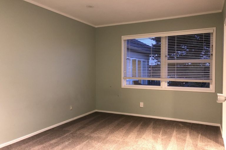 Photo of property in 17 Maugham Drive, Bucklands Beach, Auckland, 2014