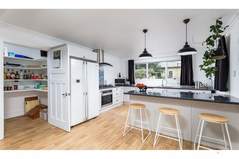 Photo of property in 17 Harris Street, Waimate, 7924