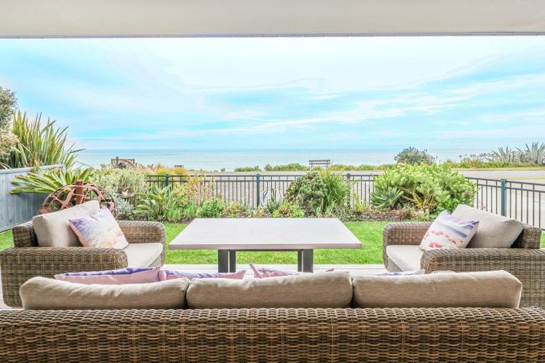 Photo of property in 135 North Shore Road, Eskdale, Napier, 4182