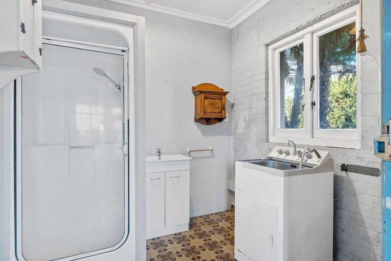 Photo of property in 8 Annandale Avenue, Takaro, Palmerston North, 4410