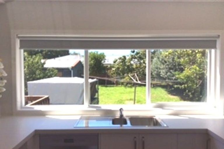 Photo of property in 33 Alma Road, Milford, Auckland, 0620