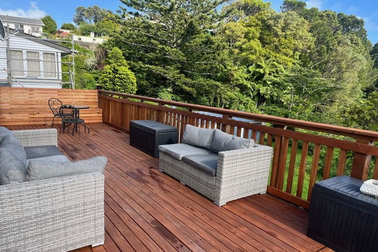 Photo of property in 15 Wiremu Place, Blagdon, New Plymouth, 4310