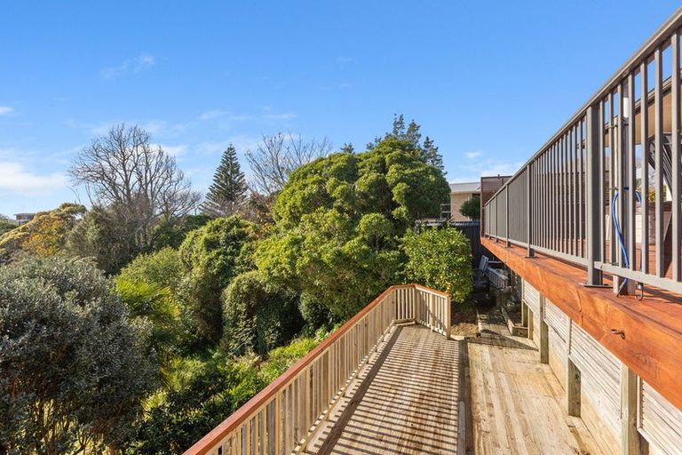 Photo of property in 22 Truby King Street, Merrilands, New Plymouth, 4312