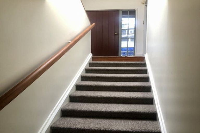 Photo of property in 48b West Lynn Road, Titirangi, Auckland, 0604