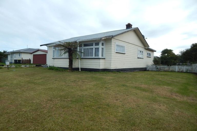 Photo of property in 15 Rolleston Street, Hokitika, 7810