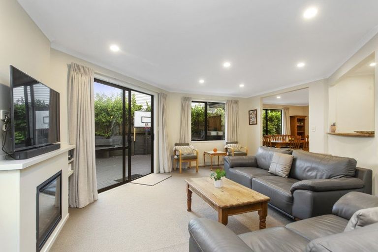 Photo of property in 26a Niccol Avenue, Narrow Neck, Auckland, 0624