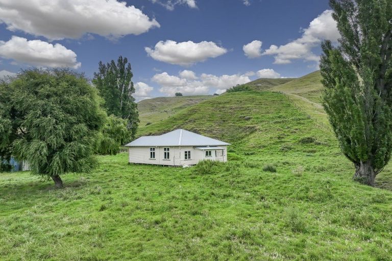 Photo of property in 1568 State Highway 50, Fernhill, Napier, 4183