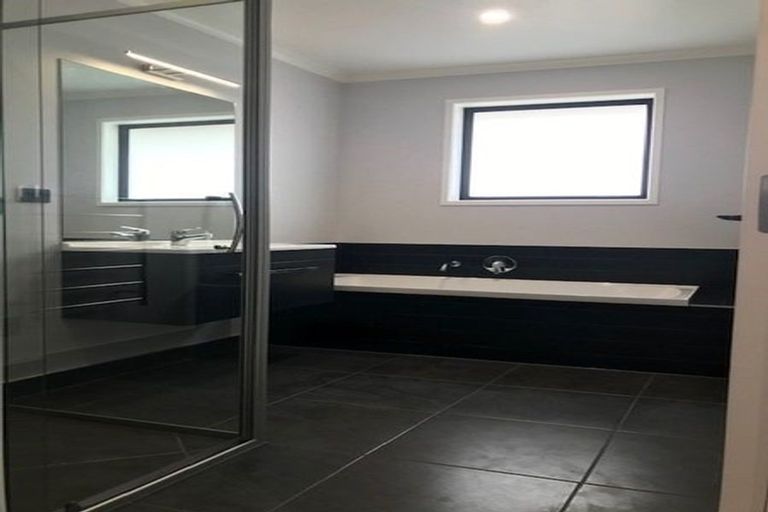 Photo of property in 36 Peacock Place, Pokeno, 2402