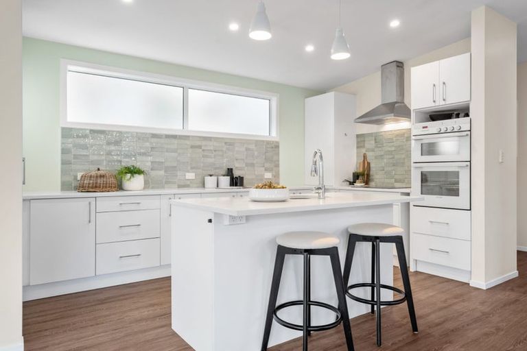 Photo of property in 72 Kiwitea Street, Sandringham, Auckland, 1041