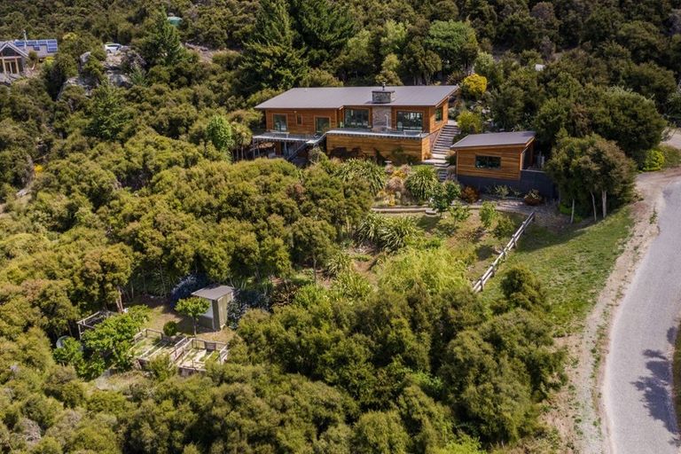 Photo of property in 65 Kanuka Rise, Albert Town, Wanaka, 9305